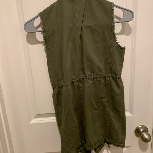 hayden girls green cut off sleeve jacket - Picture 2 of 2